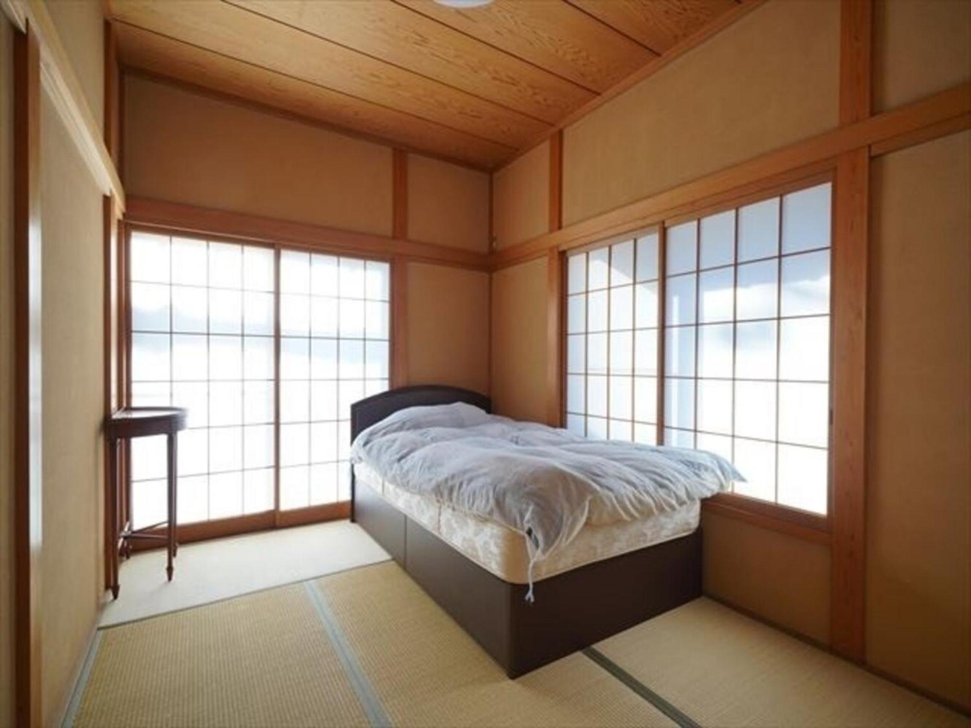海と駅の近くのゲストハウス海悠 Itō Extérieur photo